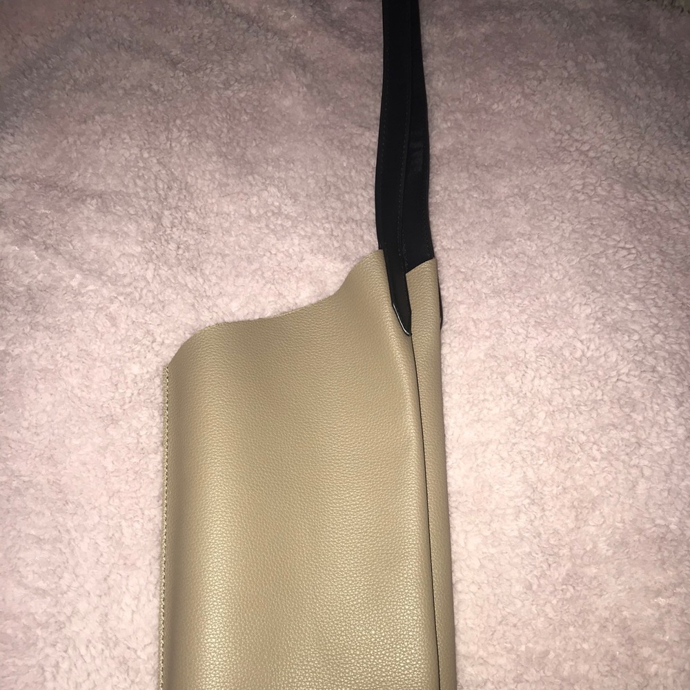Simple handbag - Picture 5 of 5
